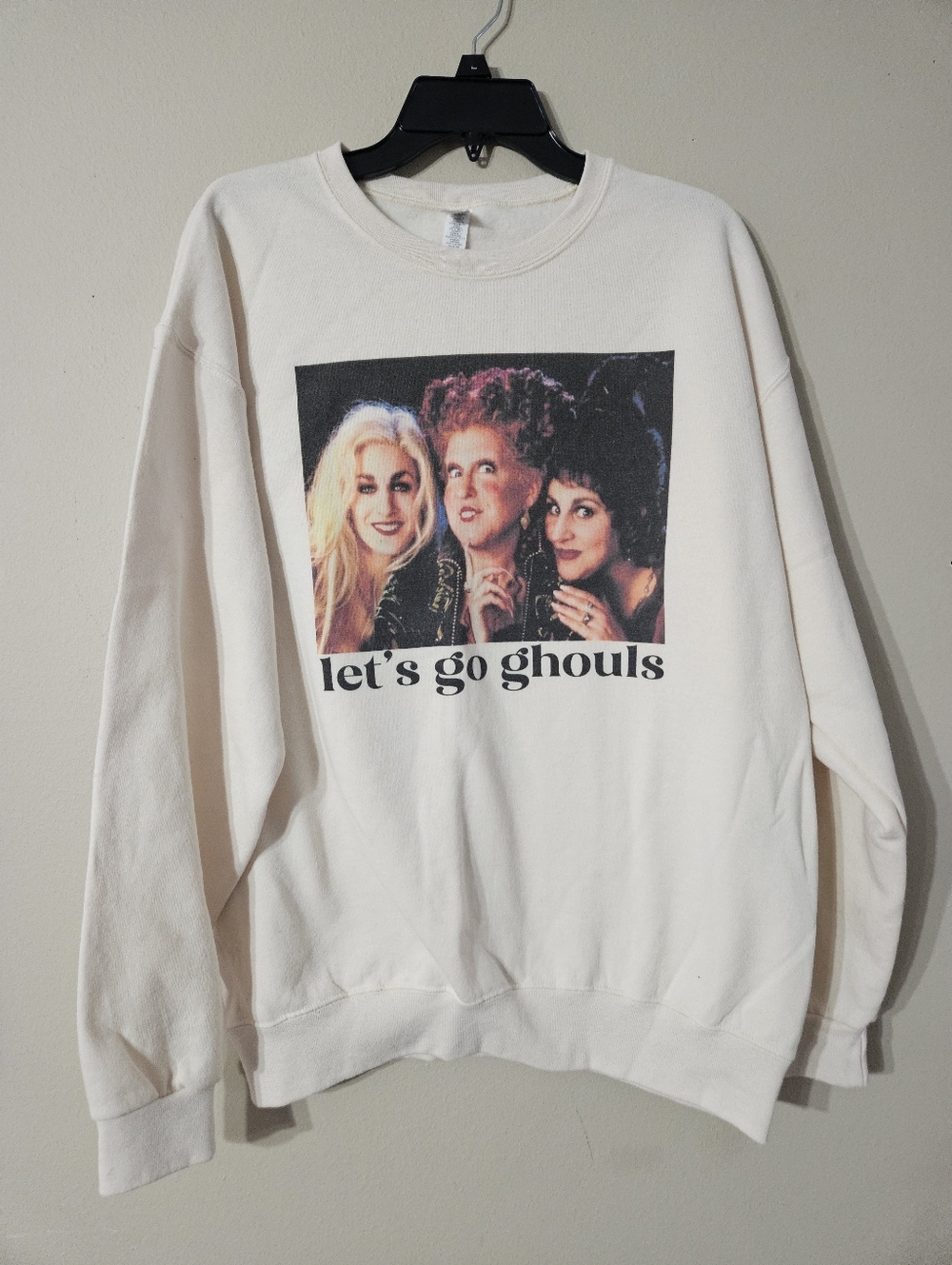 Hocus Pocus Ghouls Sweatshirt Large